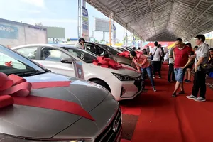 Người nộp lệ phí trước bạ ô tô cần chú ý thông tin 'nóng' này