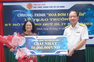 1 chủ nhà thuốc trúng 50 triệu đồng giải "Hóa đơn may mắn" của Cục Thuế TP.HCM