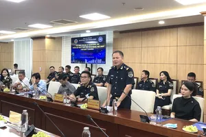 Hải quan TP.HCM thu ngân sách giảm hơn 5.000 tỉ đồng