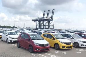 Loạt ô tô giảm giá 'sập sàn', có mẫu giảm hơn 400 triệu đồng