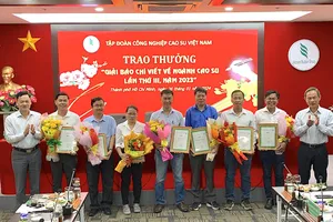 Báo Pháp Luật TP.HCM đoạt giải B giải báo chí viết về ngành cao su Việt Nam