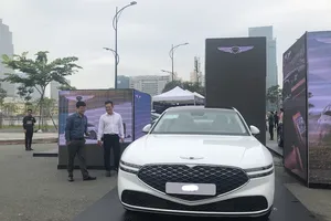 Thị trường ô tô 'nóng' lên nhờ loạt khuyến mãi khủng mùa Tết