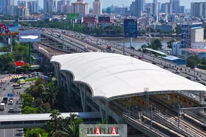 Metro số 1 sắp vận hành, chủ căn hộ dọc tuyến đua nhau chào bán thu lời