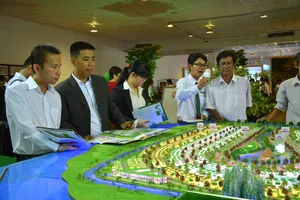 Nộp bổ sung tiền sử dụng đất: Khó cho cả doanh nghiệp và người mua nhà