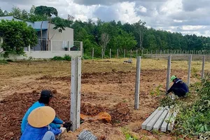 Choáng váng vì không biết lấy tiền đâu mua lại đất của chính mình khi chuyển mục đích sử dụng