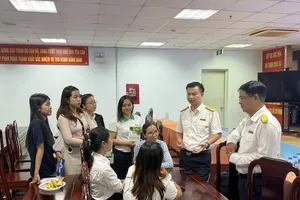 Gỡ vướng hàng tồn kho, hướng dẫn chủ tạp hóa xuất hóa đơn từng cái kẹo