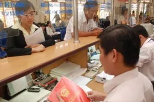 ‘Lót tay’ gần 14,5 triệu đồng để có giấy tờ nhà đất 