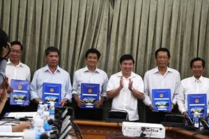 TP.HCM tái bổ nhiệm hàng loạt lãnh đạo sở, ngành