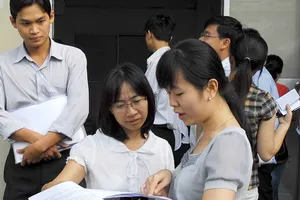 TP.HCM bỏ hộ khẩu trong tuyển dụng công chức