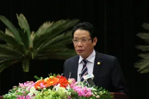 Thứ trưởng Bộ TT&TT: 'Báo chí bị cuốn vào mạng xã hội'