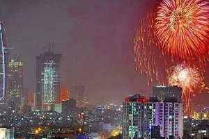 TP.HCM đổi địa điểm bắn pháo hoa Tết Nguyên đán