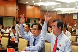 TP.HCM đề xuất chi 2.342 tỉ tăng thu nhập cho cán bộ 