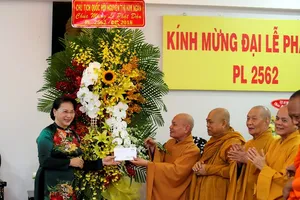 Chủ tịch Quốc hội chúc mừng Giáo hội Phật giáo tại TP.HCM
