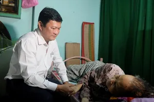 Lãnh đạo TP.HCM tri ân các mẹ Việt Nam anh hùng