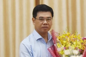 Ông Nguyễn Văn Dũng làm chủ tịch UBND quận 1