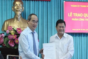 Ông Huỳnh Cách Mạng làm Phó Trưởng Ban Tổ chức thành ủy TP.HCM