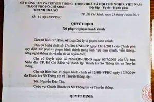 Chuyên viên Văn phòng UBND TP.HCM bị phạt vì đăng Facebook 
