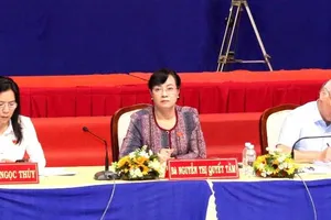 Cử tri quận 2 tiếp tục hỏi bà Quyết Tâm về vấn đề Thủ Thiêm