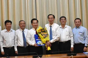 Bổ nhiệm hàng loạt cán bộ ở TP.HCM