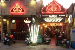 Đề nghị không sử dụng hình ảnh tôn giáo tại bar Buddha, quận 2