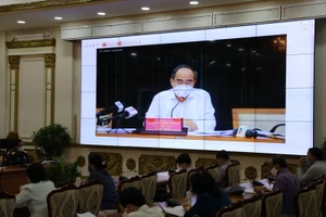 Bí thư Nhân: Ai ra đường không đeo khẩu trang phải bị chế tài