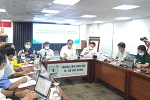 Hai ca COVID-19: Vì sao không cần phong tỏa bệnh viện Chợ Rẫy?