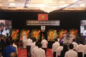 Xúc động những lời tiễn biệt nguyên Tổng Bí thư Lê Khả Phiêu