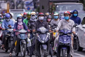 TP.HCM yêu cầu hạn chế tập trung đông người để chống dịch