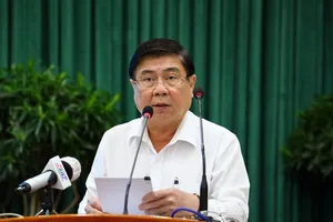 Chủ tịch UBND TP.HCM Nguyễn Thành Phong phát biểu tại hội nghị. Ảnh: TTBC