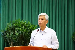Phó Chủ tịch UBND TP Võ Văn Hoan phát biểu tại hội nghị. Ảnh: TTBC