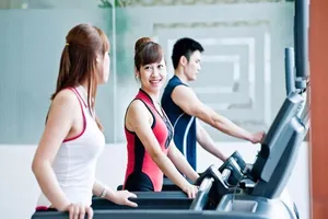 TP.HCM mở cửa nhiều dịch vụ, karaoke, vũ trường, bar còn chờ 