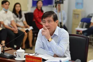 Chủ tịch TP.HCM: ‘Gặp trở ngại cũng đừng nản lòng’