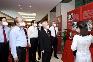 Tổng Bí thư chủ trì Hội nghị toàn quốc sơ kết 5 năm học tập Bác