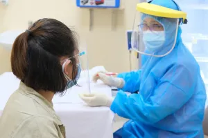 TP.HCM đã phân bổ 100.000 liều vaccine tiêm cho thai phụ