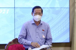 Chủ tịch TP.HCM: ‘Tết sắp tới đây sẽ là cái Tết rất khó khăn của bà con’