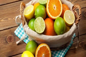Vì sao nên ăn trái cây có múi vào mùa hè?