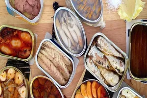 Cá hộp, thịt hộp, hoa quả hộp... đều không tốt như nhau