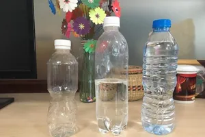 Tại sao không nên tái sử dụng chai nhựa đựng nước