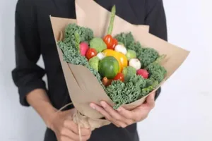 Bó hoa rau ăn được gây sốt ngày Quốc tế phụ nữ 8-3