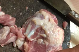 4 món ăn có nguy cơ nhiễm giun sán cao