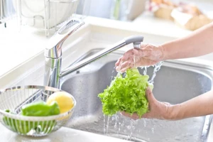 Bạn đã rửa rau củ quả đúng cách?