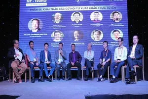 Bông hoa giấy bị người Việt chê, lên Amazon bán 600.000 đồng