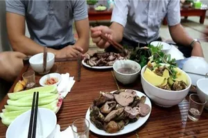 Những 'sát thủ' âm thầm trên bàn nhậu 