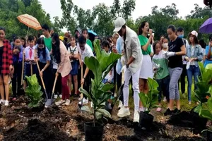 Trồng 30.000 cây xanh góp phần ‘Phủ xanh Việt Nam’