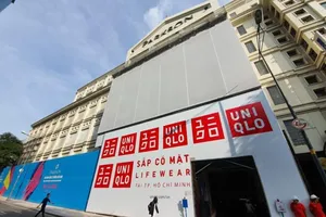 Ông lớn thời trang Nhật chính thức nhảy vào Việt Nam