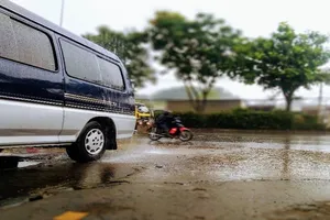 'Lượm ve chai chứ không có ăn cắp đâu nghen'