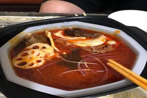 Lẩu tự sôi, cơm tự sôi có an toàn cho sức khỏe?