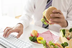 Những thói quen ăn uống cần phải thay đổi nếu muốn sống lâu