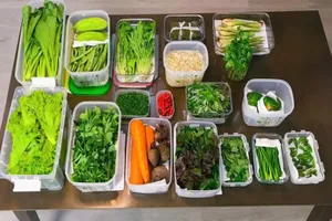 Mẹo giữ rau tươi xanh dù cất trữ trong tủ lạnh cả tuần