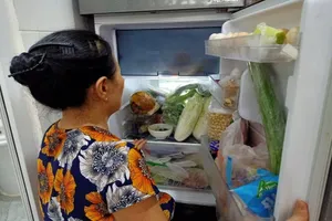 Đừng để tủ lạnh quá tải ngày Tết